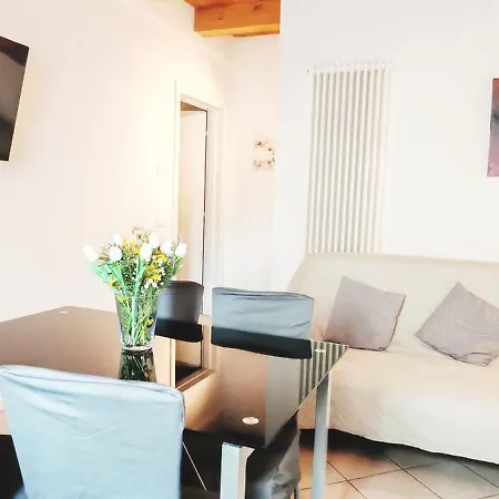 Le Dee Romagna アパート フォルリンポーポリ